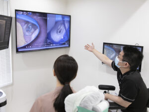 「根管治療後に薬の味がする」のは治療の失敗！？根管治療中の臭いと治療後の薬の漏れ、その原因と対処法