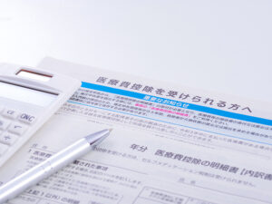 東京の根管治療専門外来、笠原デンタルオフィスで、自費の根管治療は医療費控除の対象になる？費用負担を抑えて精密治療を受けるためのポイント